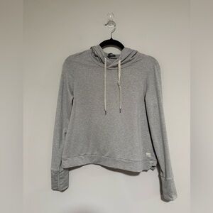 Vuori Women’s Gray Halo Essential Hoodie Size Small VW226 Athletic Workout